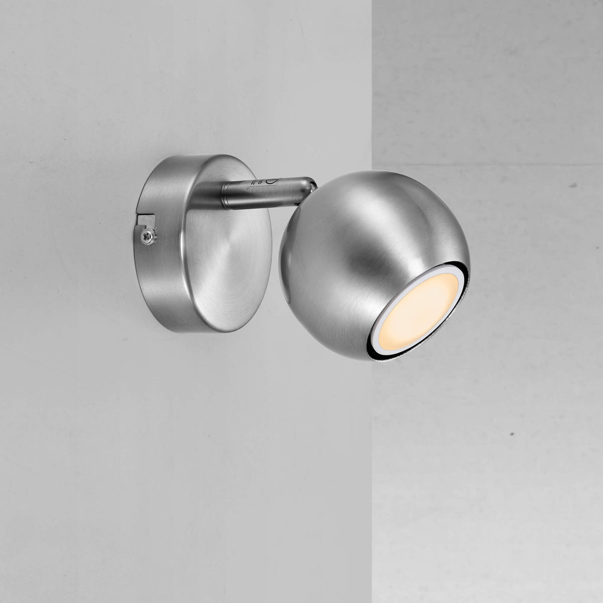 Chicago Wall Light