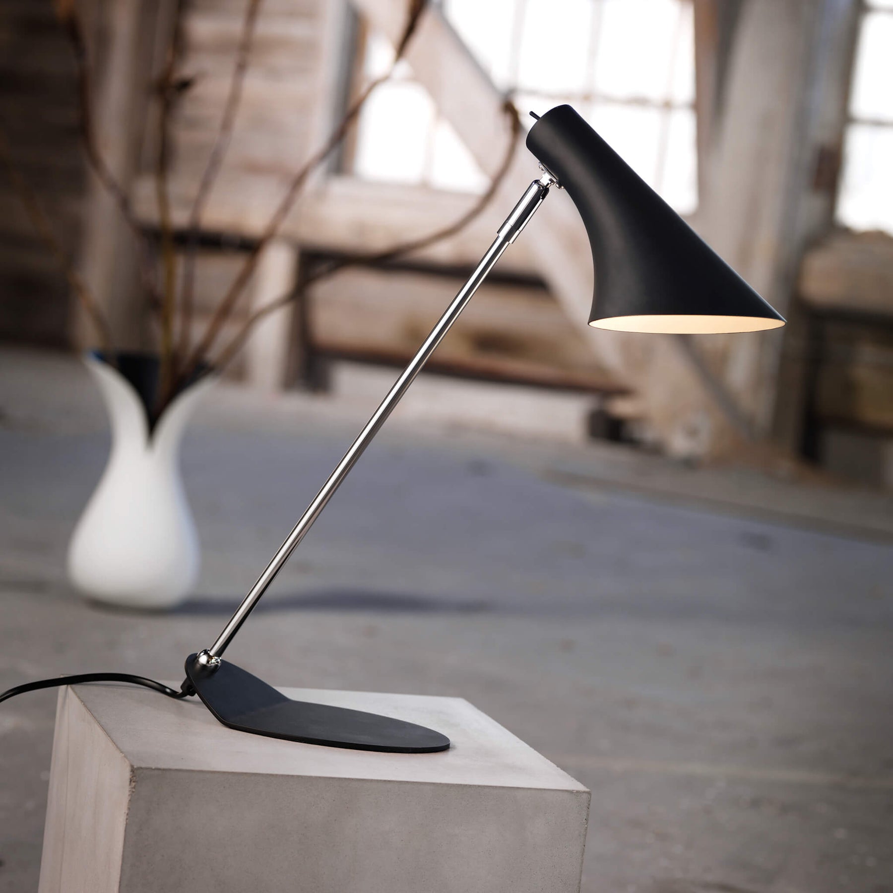 Vanila Table Lamp