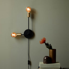 Josefine Wall Light, Black/Brass